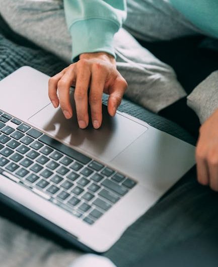 Установка Deepseek нейросети на ПК с поддержкой JavaScript